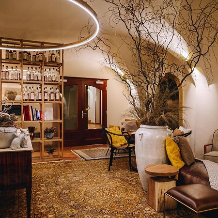 Kounicky Dvur Hotell Dolní Kounice Exteriör bild