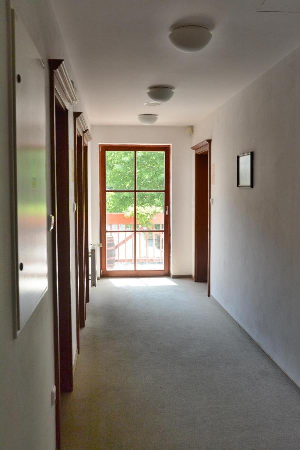 Kounicky Dvur Hotell Dolní Kounice Exteriör bild