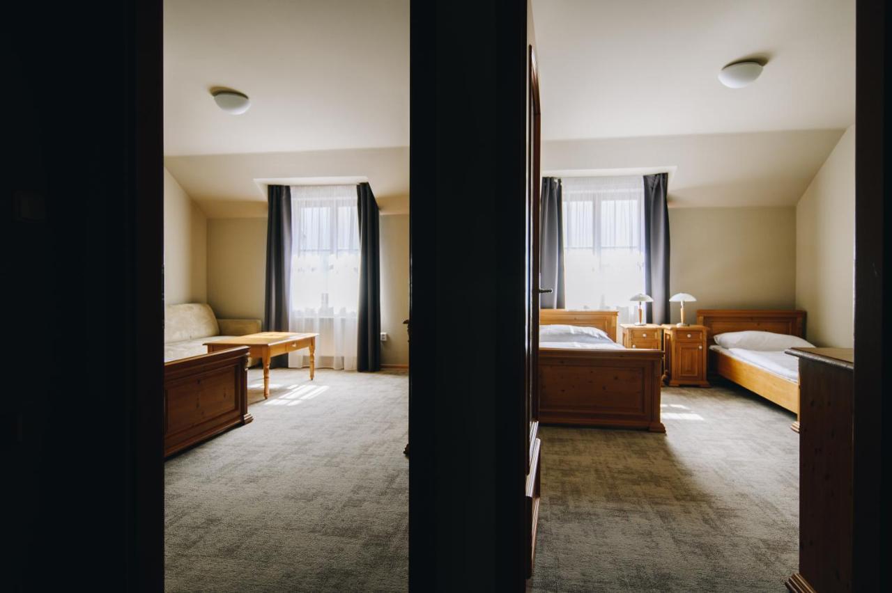 Kounicky Dvur Hotell Dolní Kounice Exteriör bild