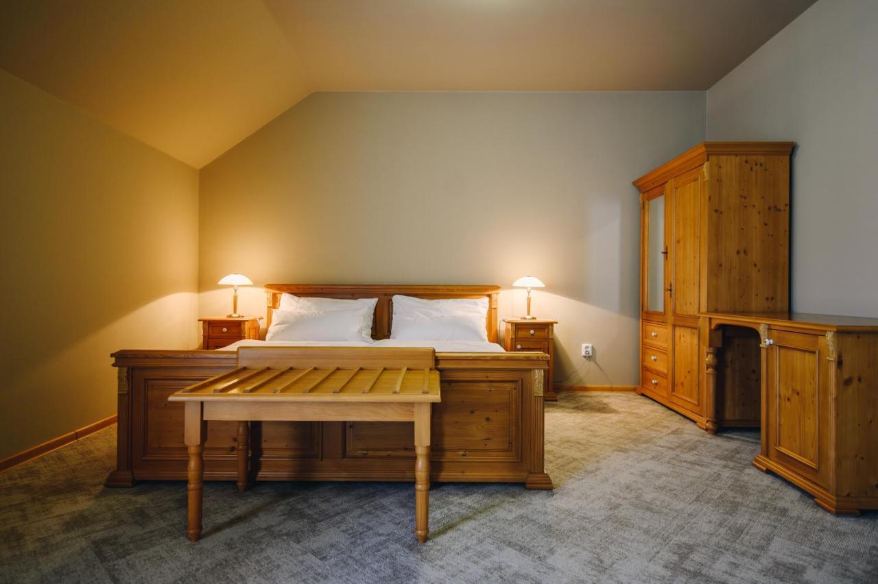 Kounicky Dvur Hotell Dolní Kounice Exteriör bild