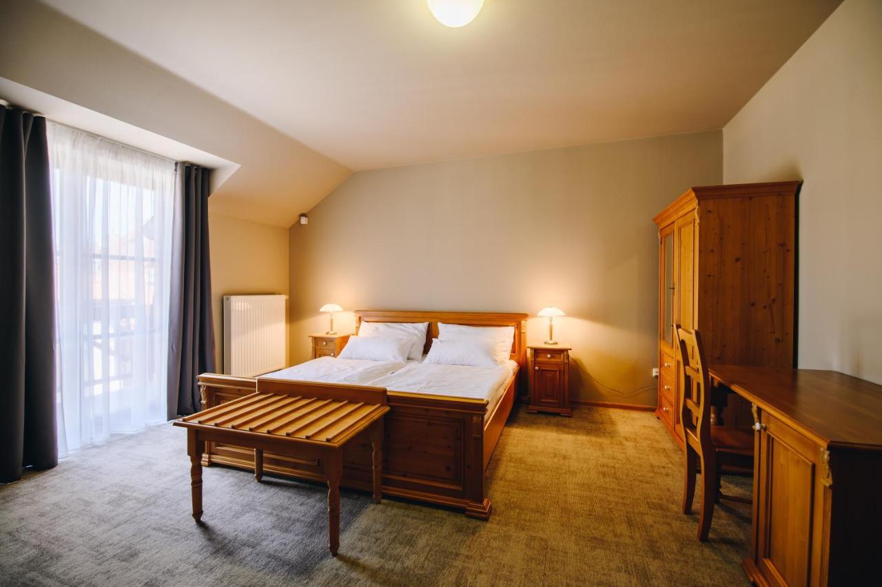 Kounicky Dvur Hotell Dolní Kounice Exteriör bild