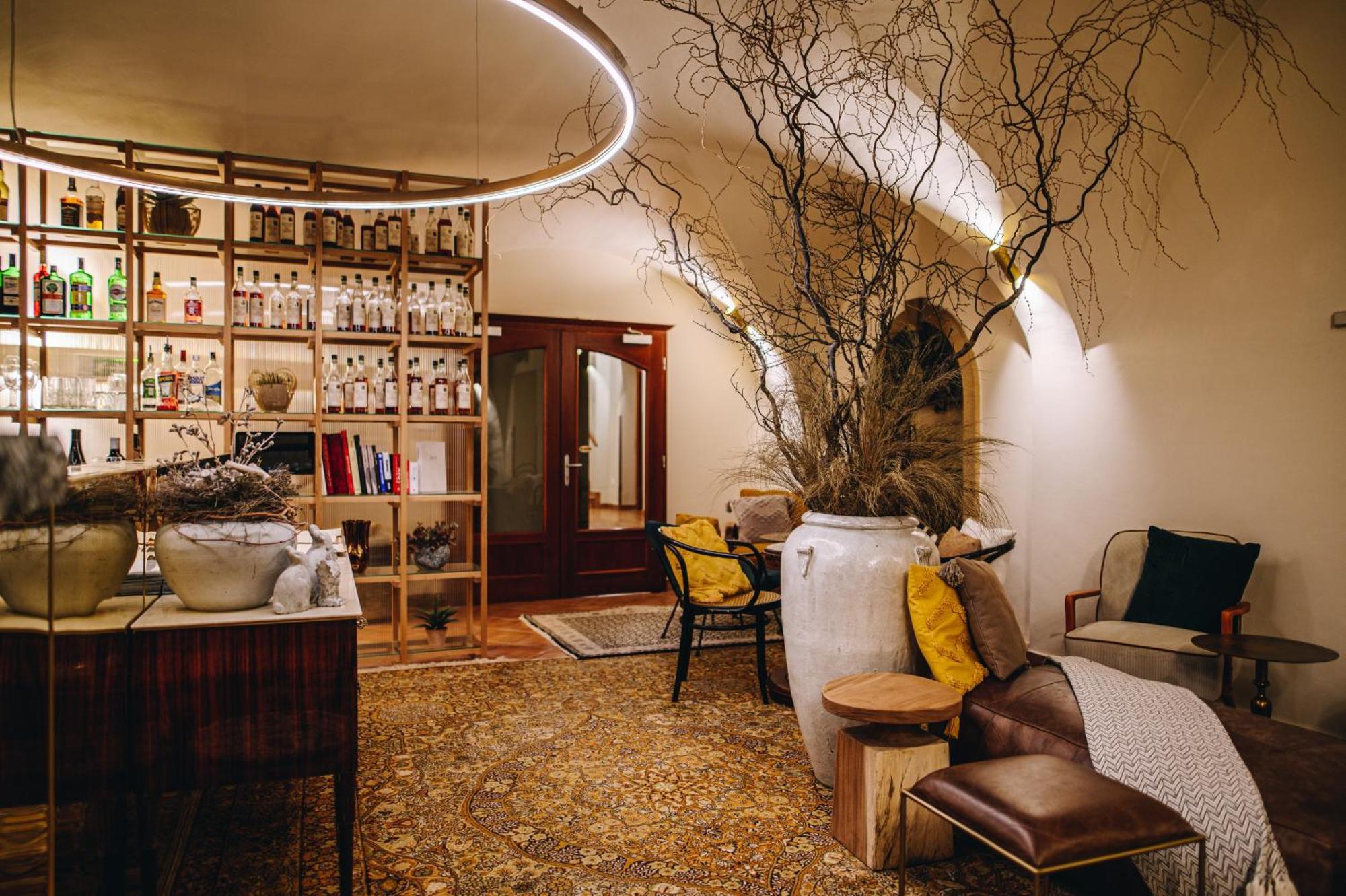 Kounicky Dvur Hotell Dolní Kounice Exteriör bild